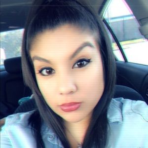 Meet your Posher, Ariana